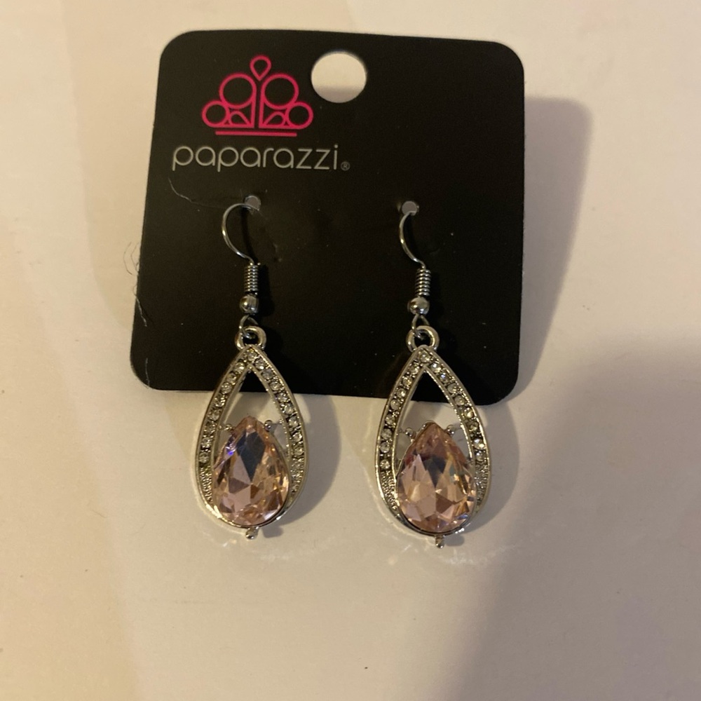 Paparazzi Earrings - NWT